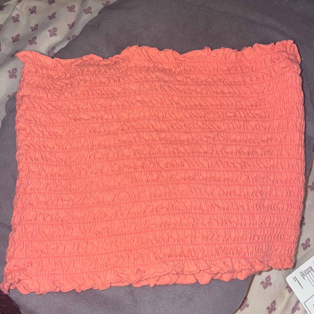 sleeveless crop top